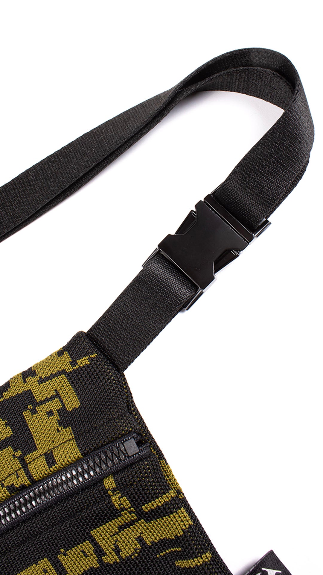 RIÑONERA TEJIDO KNIT VERDE