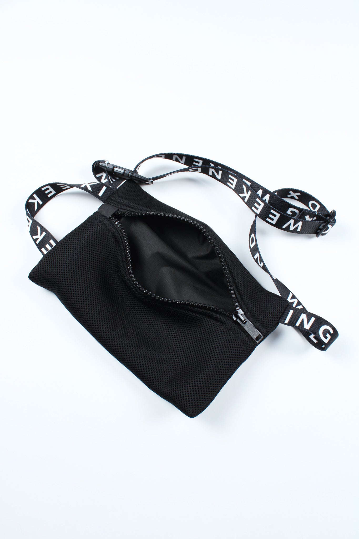 3D FABRIC FANNY PACK