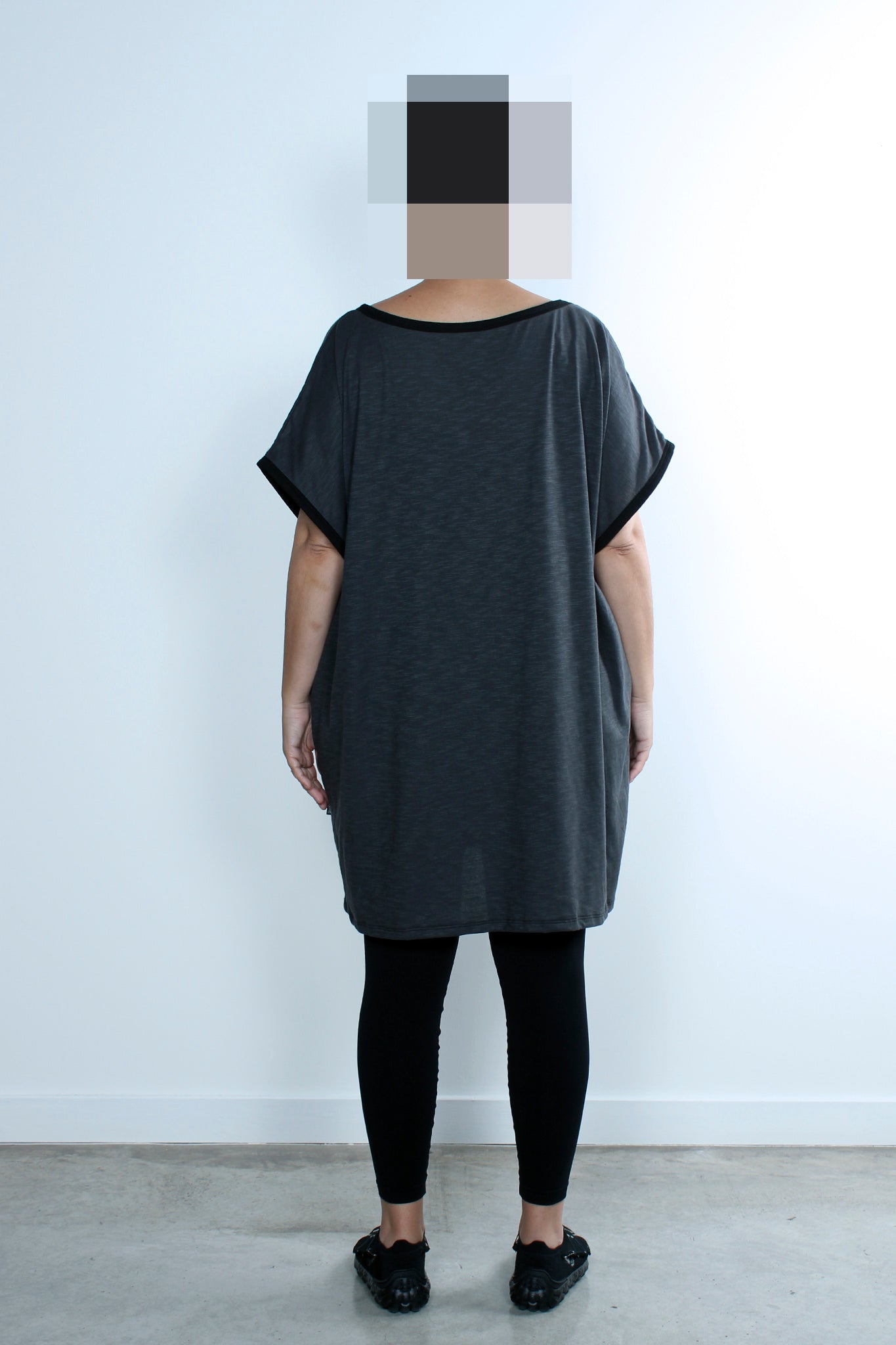 VESTIT OVERSIZE GRIS