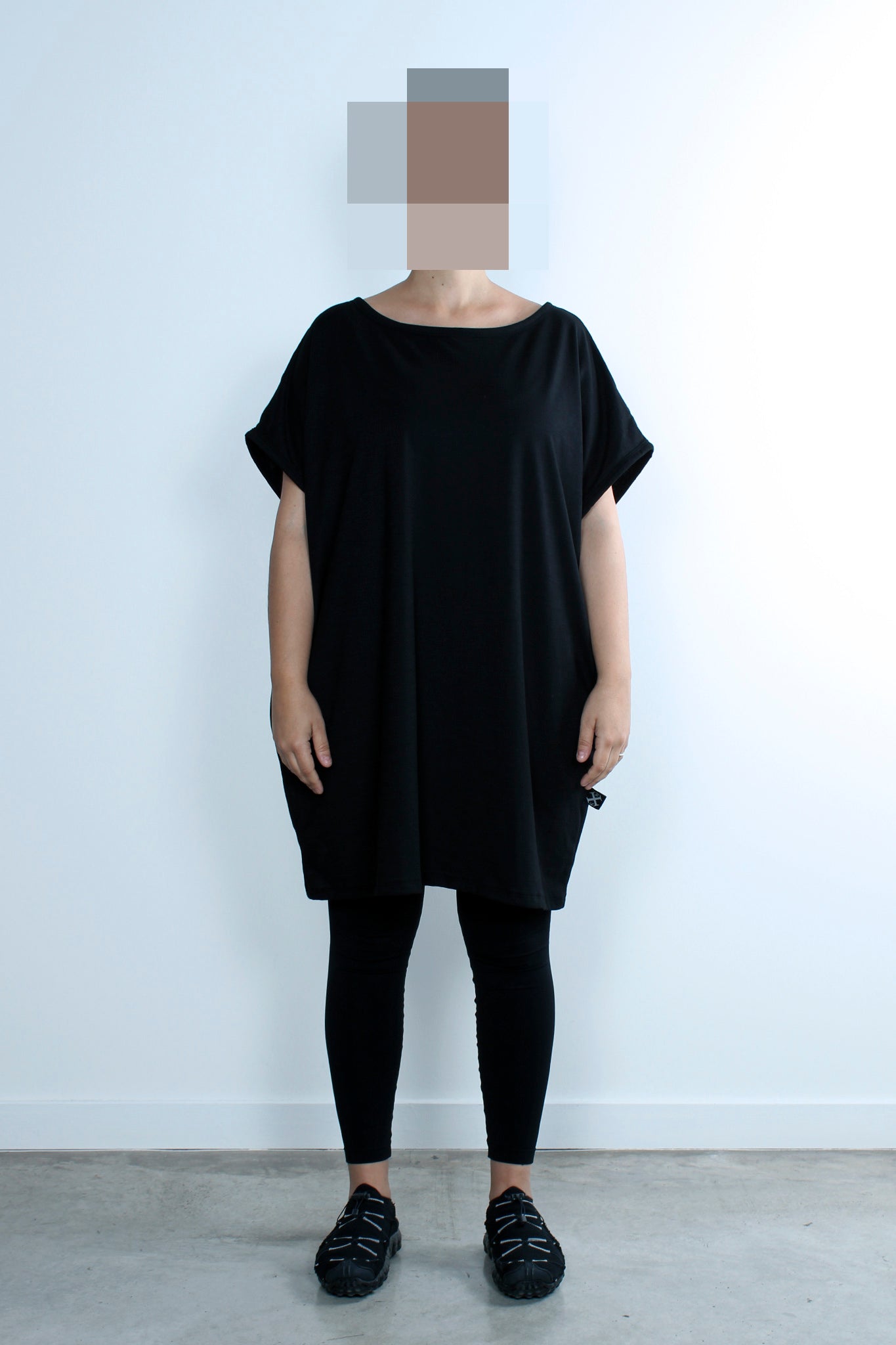 VESTIT OVERSIZE NEGRE